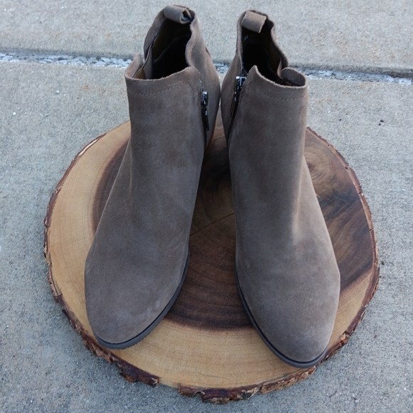 Blondo Waterproof Women's 9.5 Ankle Boots - Picture 1 of 8